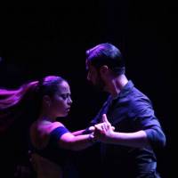 Entre boleros y tangos. Hernán Piquín