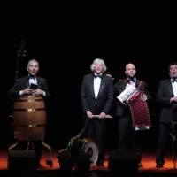 Les Luthiers